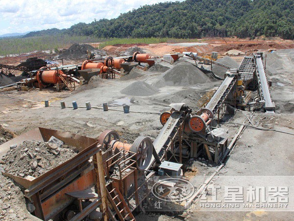 選礦生產(chǎn)線現(xiàn)場(chǎng) 選礦生產(chǎn)線現(xiàn)場(chǎng)